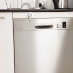 Imagen de Protector Giratorio Hornos Micros Dreambaby Seguridad Bebes Gris
