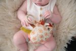 Imagen de Juguete Colgante Erizo Dolce Toys Bebes Didactico Mordillo