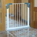 Imagen de  Puerta Barrera Seguridad Bebes Escaleras Espacios Portón Blanco