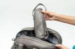 Imagen de Bolso Maternal Diseño Inflable Gran Espacio Accesorios Bebes Gris Inflable