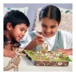 Imagen de Juego De Mesa De Excavación De Dinosaurios Orchard Toys