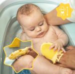 Imagen de Cepillo 2 En 1 Para Baño Bebes Masajeador Silicona Badabulle Amarillo