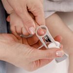 Imagen de Cortauñas Para Bebés Con Lupa Segura 12744 Buba Gris Claro