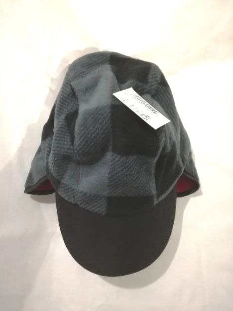 Imagen de Gorro Polar C/vicera Y Orejeras Cuadros Negro Y Grises Varon Gris Oscuro L/xl