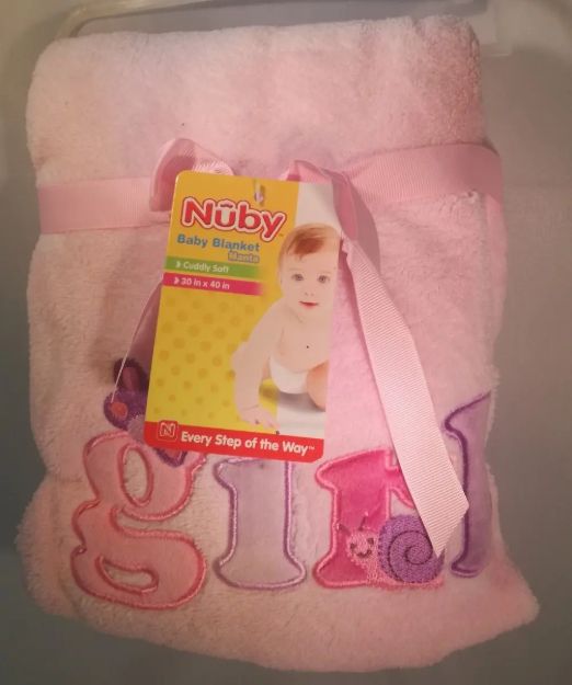 Imagen de  Manta Plush Nuby De Microfibra Bebés Con Bordados Girl Rosa