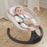 Imagen de Silla Mecedora Electronica Bebés 0 A 9kg Kikkaboo Codie Beige Lisa