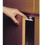 Imagen de Protector Trancas Puertas Dreambaby Seguridad Para El Bebé Blanco Liso