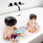 Imagen de Boon Fleet Botes Baño Plástico Juego De Baño Bebes 10 Meses+