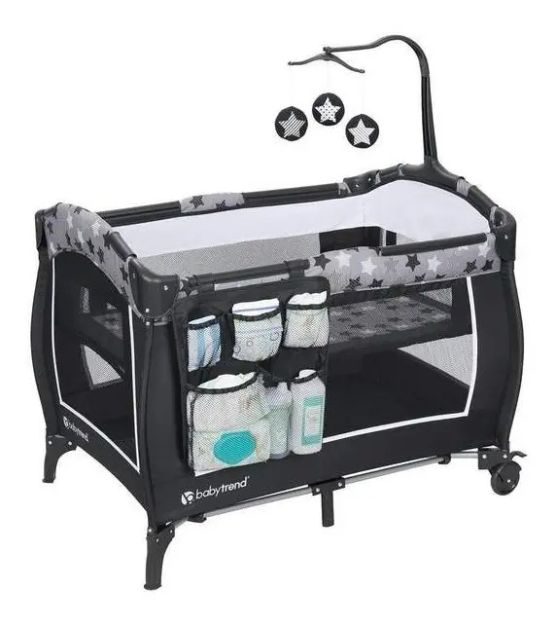 Imagen de Practicuna Con Pañalera Y Móvil Estrellitas Babytrend Bebes Gris Oscuro Estrellitas Plateadas