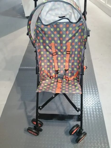 Imagen de Coche Paseo Paraguitas Con Cinturón De 5 Puntas Bolitas Naranja Negro