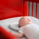 Imagen de Almohadita Corazón Blanca Con Detalles  Bebes Babymoov