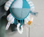 Imagen de Juego Didáctico Tela Colgante Tortuguita Texturas Dolce Toys