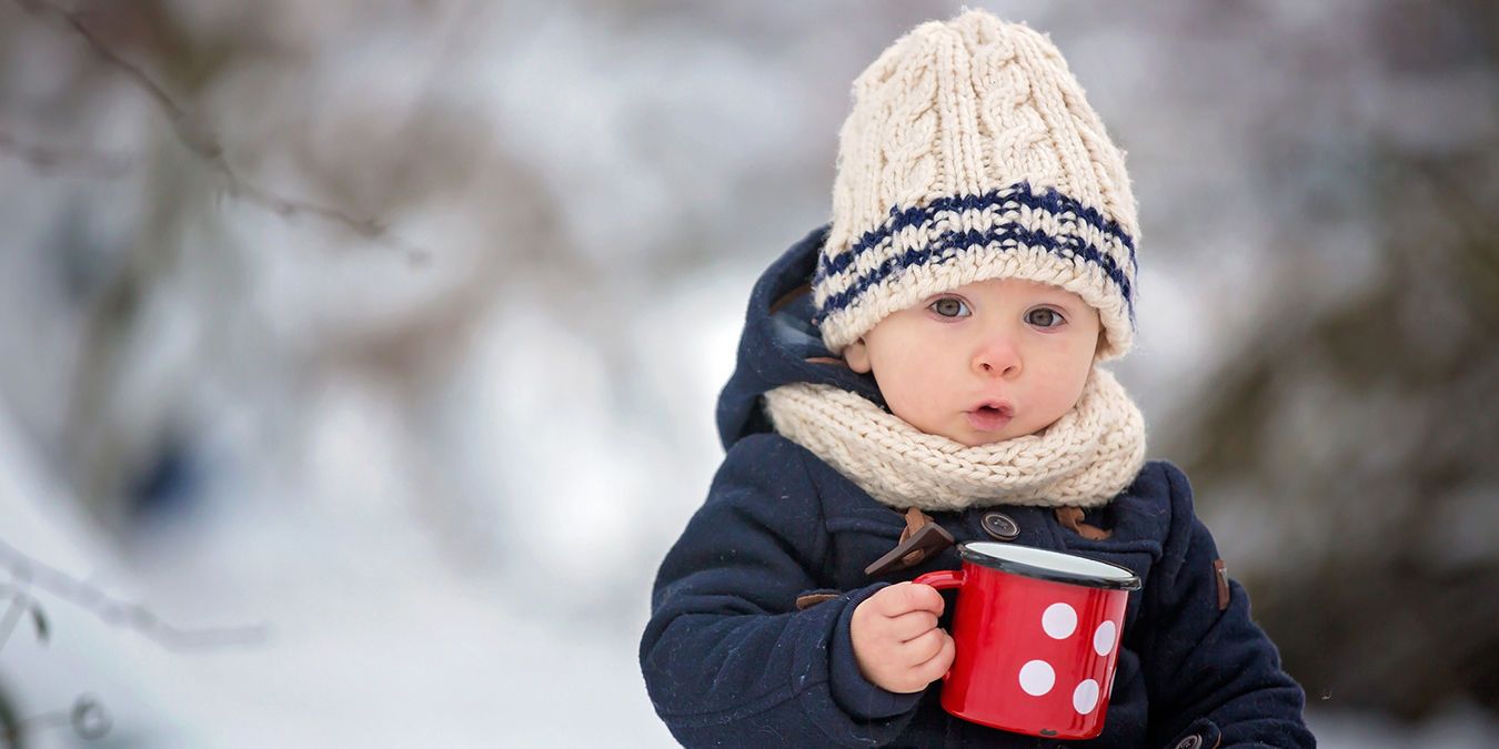 Lista de lo que necesitás para salir con tu bebé en invierno
