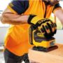Imagen de Kit Industrial 9 Pzas C/2 Bat 4Ah Cargador y Accesorios Ingco