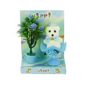 Imagen de Adorno osito pedestal y maceta floral caja mica