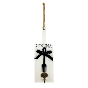 Imagen de Perchero  diseño tabla de cocina