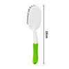 Imagen de Cepillo plastico con mango-25cm. Blanco y verde.
