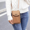Imagen de Billetera con bolsillo exterior con correa