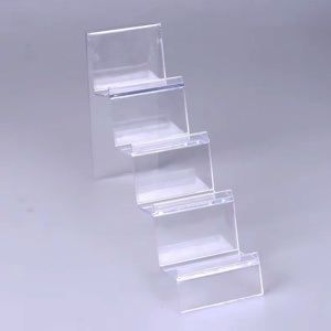 Imagen de Exhibidor de acrílico transparente 4 niveles