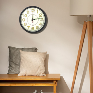 Imagen de Reloj de pared redondo negro numeros fluorescentes - 35cm