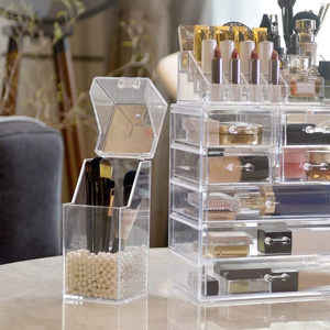Imagen de Organizador de Brochas, Cepillos, Accesorios de Cosmética - En acrílico con tapa.